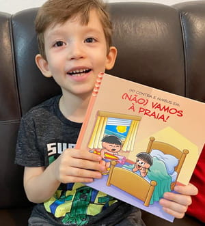 foto-crianca-lendo-livro